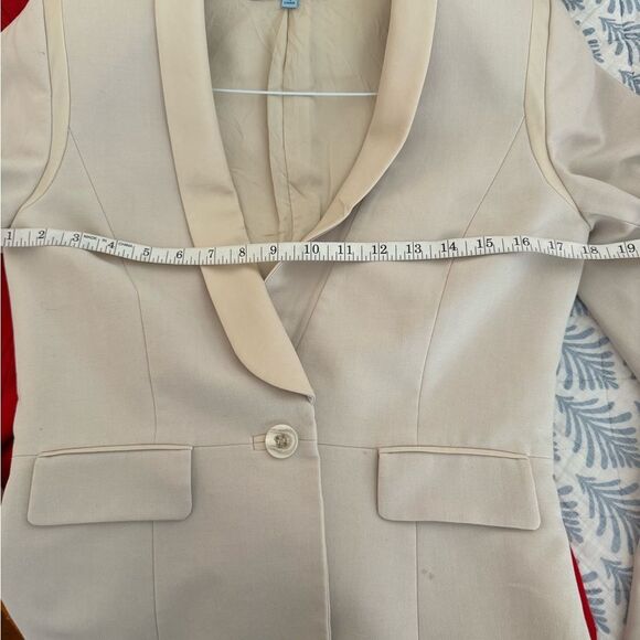Antonio Melani Cream Tuxedo  Blazer size 4 - Picture 6 of 8